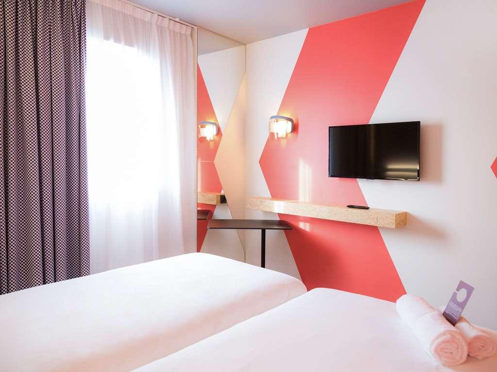 Hotel Ibis Styles Bale-Mulhouse Aeroport Blotzheim Pokoj fotografie